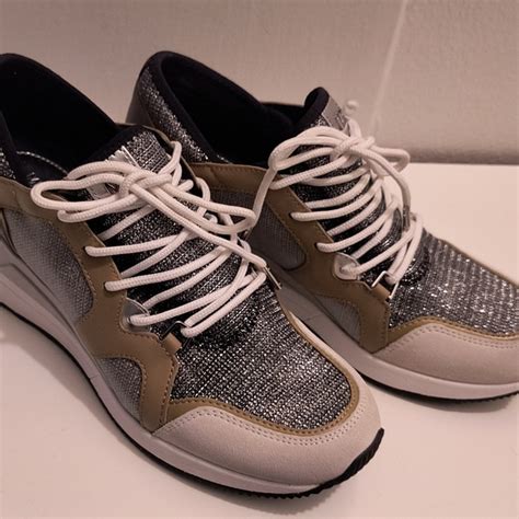 michael kors liv trainer wit zilver